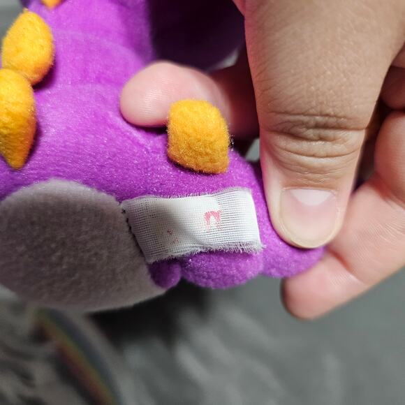 Momo Happy Valley Plush Doll Purple Caterpillar Asia Yellow Stars Smile Taiwan - Picture 7 of 7